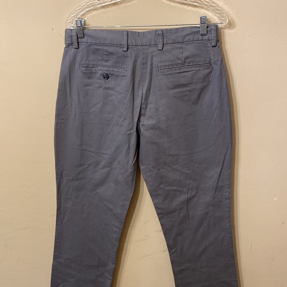 Old Navy Chino Bottoms - Picture 4 of 7